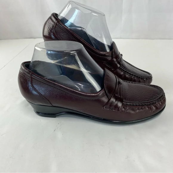 SAS Womens 7.5S Tripad Comfort Burgundy Leather Slip On Wedge Loafers - Picture 1 of 7